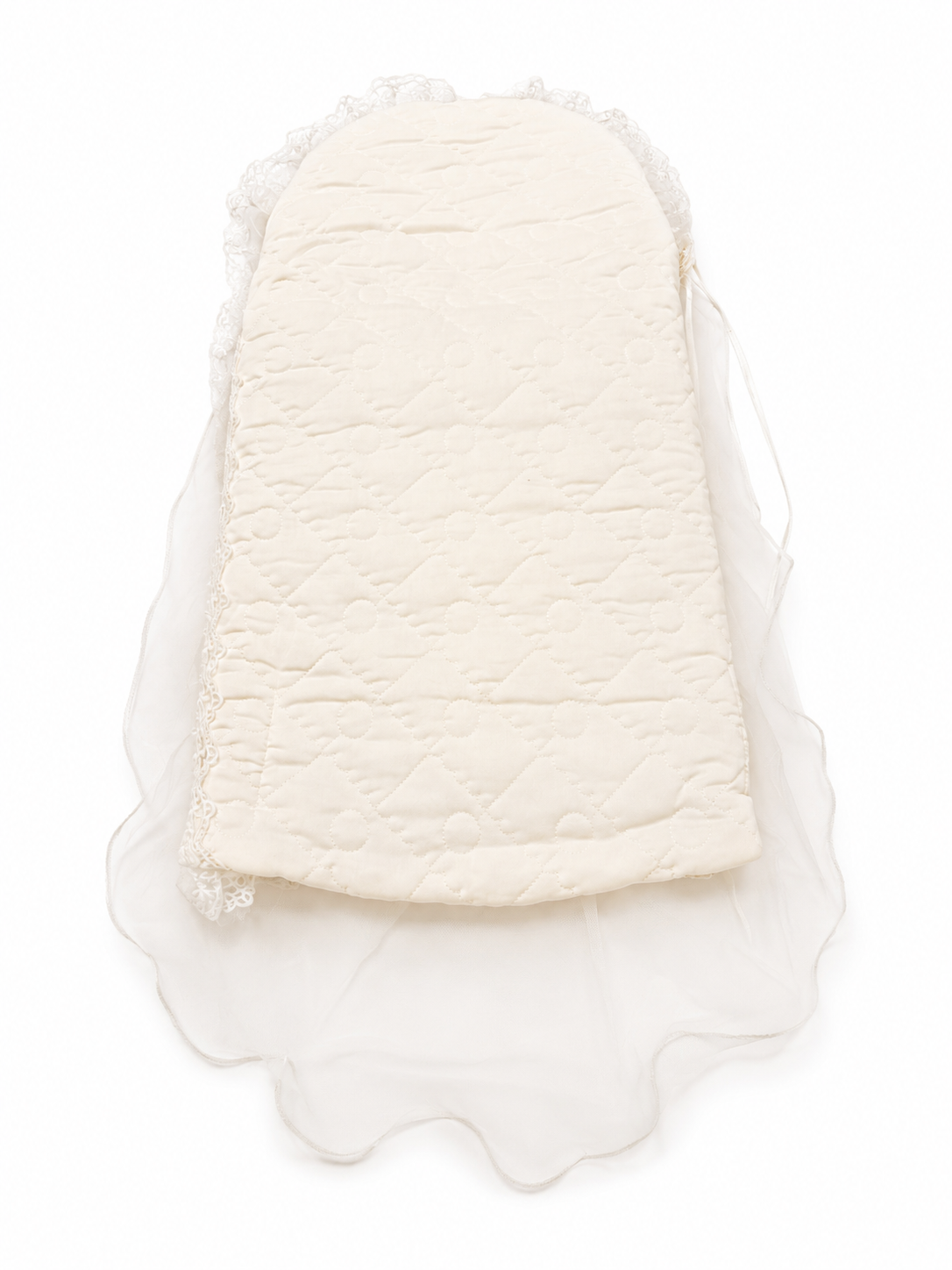Château Lace Baby Nest
